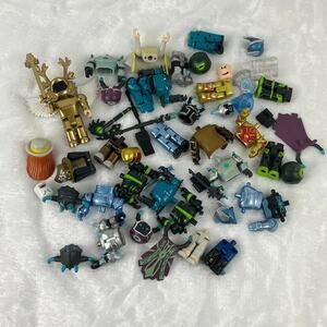 Roblox Action Figure Parts Lot 30+ Pc Bodies Armor Heads Weapons Accessories Mix